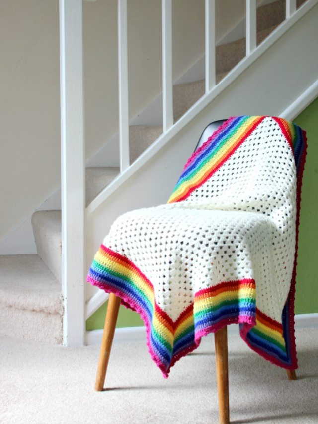 Rainbow Edged Granny Square Crochet Blanket – by zeensandroger