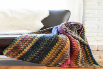 Colorful blanket in crochet