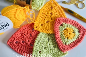 Crochet Solid Triangles